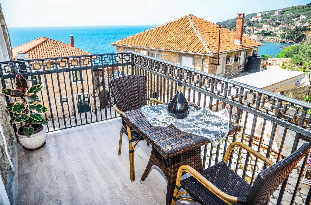 Guest House Alea Ulcinj Exterior photo